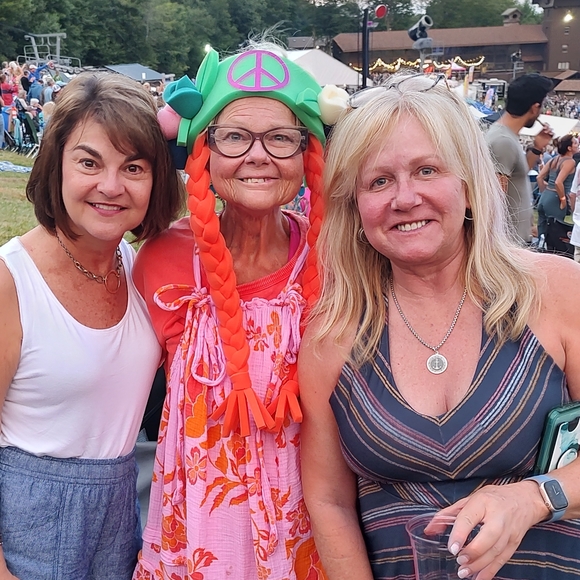 She is the BOMB! What is the boldest item of clothing you own & wear??? NEW LIST - Picture 7 of 9